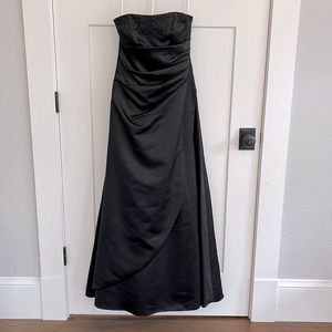 Black strapless floorlength dress with matching shawl